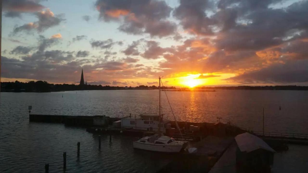 Ferienwohnung Schleiloge Mit Panoramablick Auf Die Schlei Шлезвиг Экстерьер фото